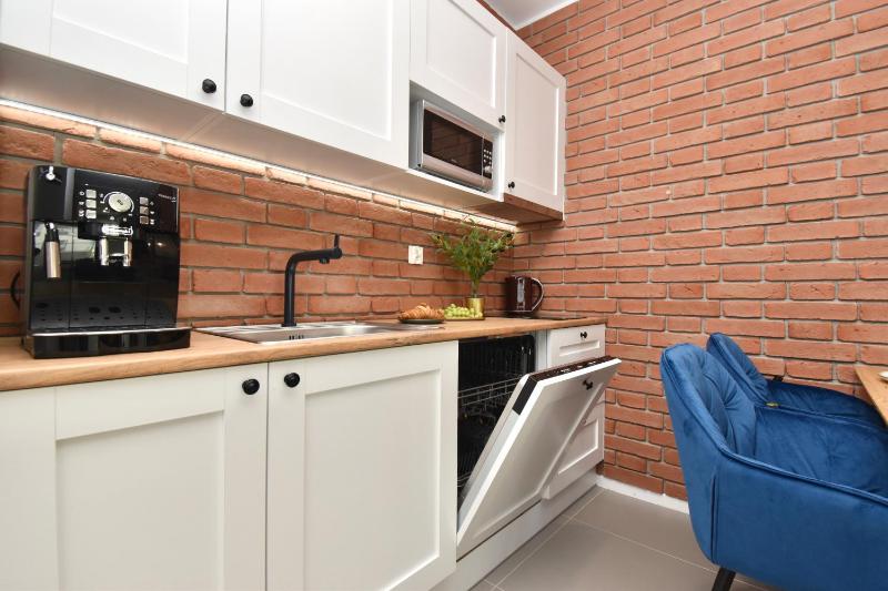 TOTU HOME Modern Tower Apartment Górskiego - image 11