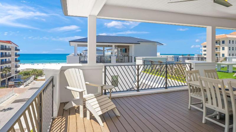 The Sun Deck - image 19