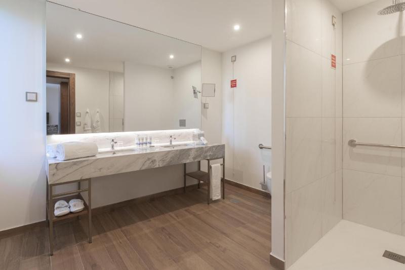 Boeira Garden Hotel Porto Gaia Curio Collection by Hilton - image 39