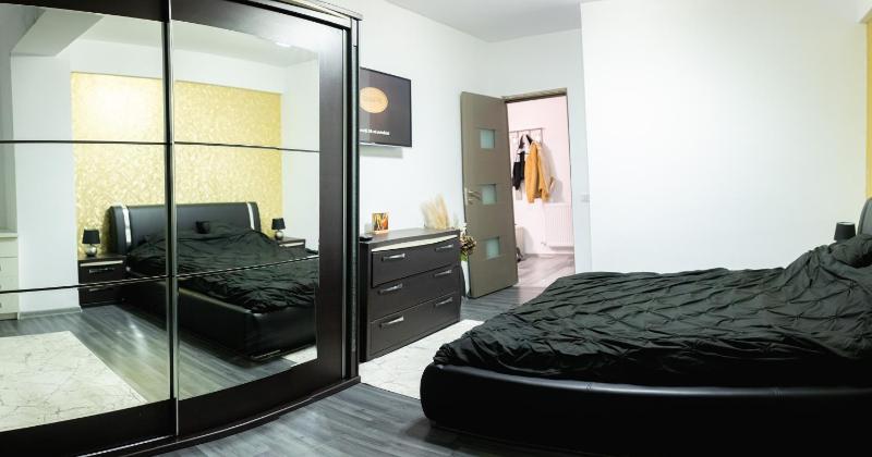 Luxury Stay Tomis Plus Constanta - image 14