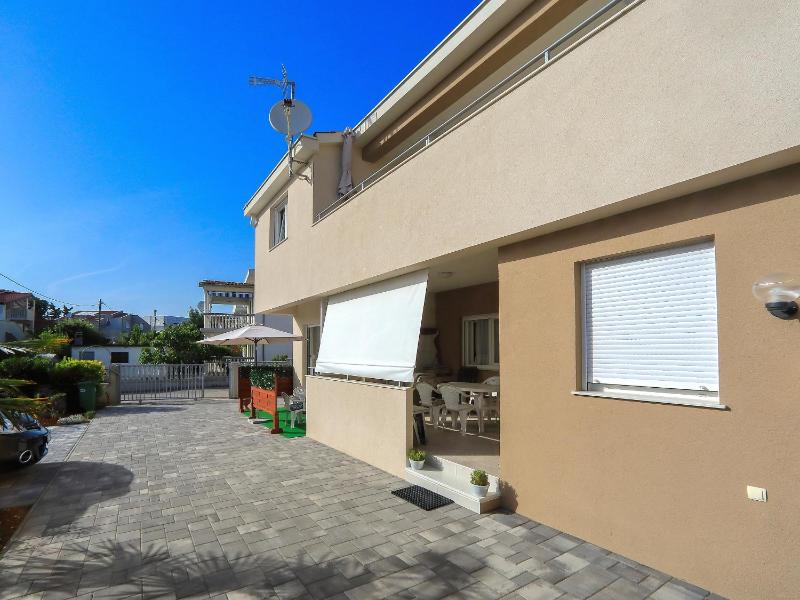 Apartments by the sea Bibinje Zadar - 17269 - image 30