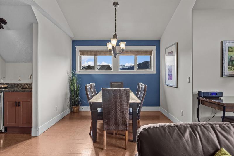 Luxury Penthouse - 3 King Suites - UG Parking - image 26
