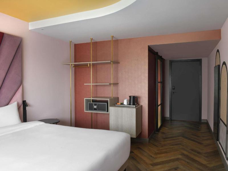 IBIS STYLES KINSHASA - image 6