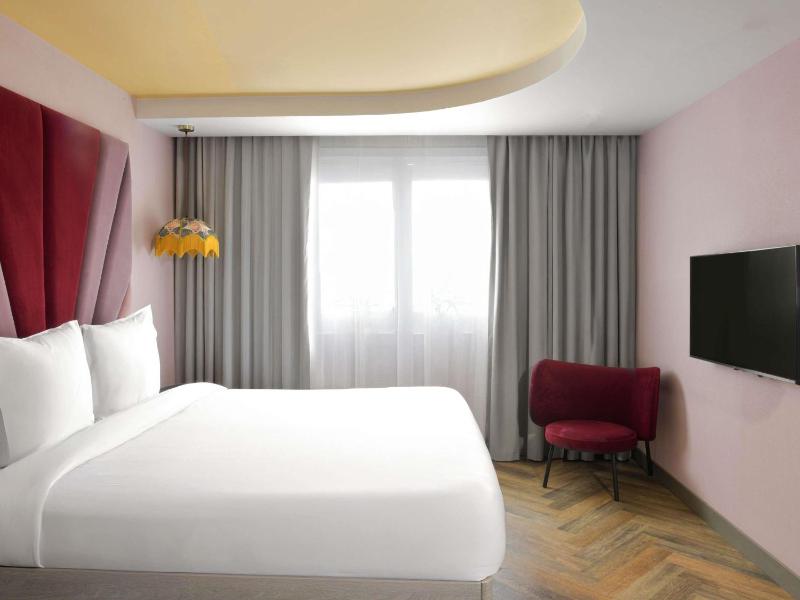 IBIS STYLES KINSHASA - image 8