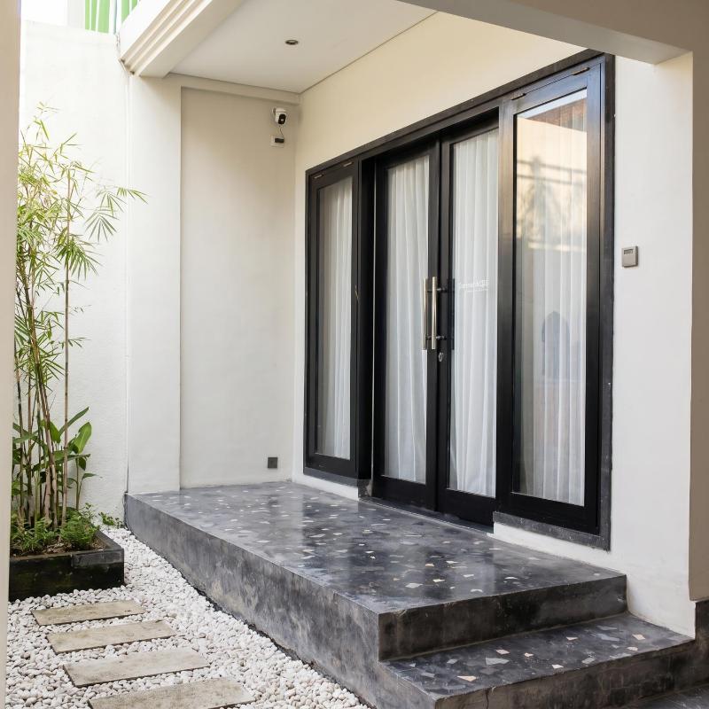 Balinese Villa · Private Pool · 3BR · Berawa - image 1