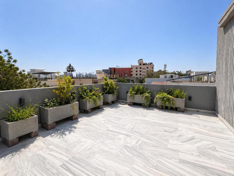 Ghumo x Bahadurabad Aga Khan Hospital - Two Bedroom Family Apartment - image 11