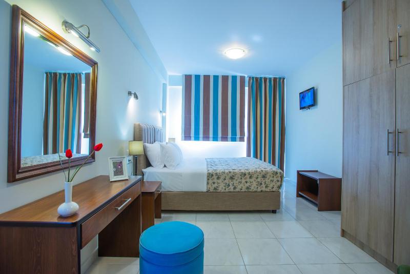 Suite Sea View image 4