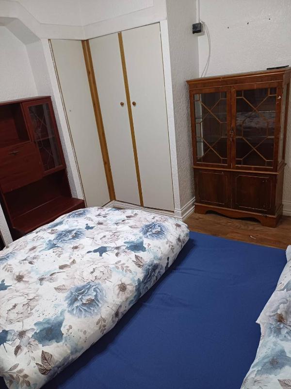 Double Spacious Room near CBS Arena in CV6 4DF Two Guests - image 15