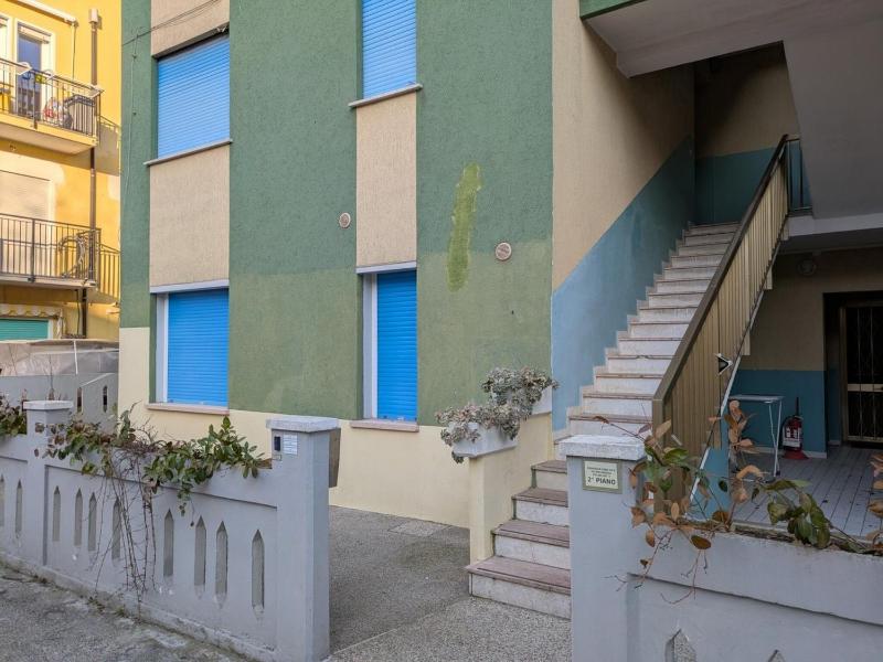 Property located just steps from the sea - image 12