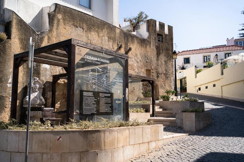 Cascais Escape Walk to Old Town & Beach wAC - image 9