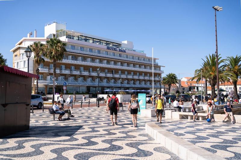 Cascais Escape Walk to Old Town & Beach wAC - image 41