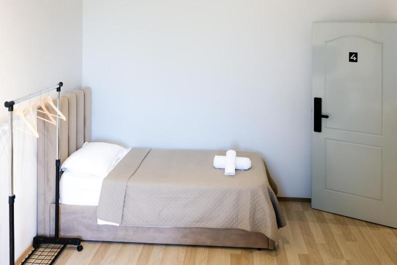 Shkoder City Center Rooms & Apartments - image 8
