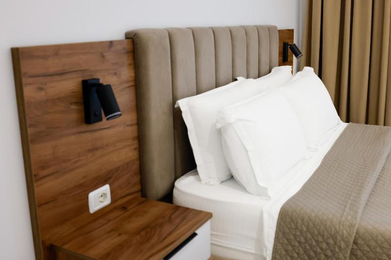 Shkoder City Center Rooms & Apartments - image 16