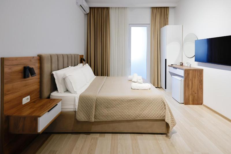 Shkoder City Center Rooms & Apartments - image 7