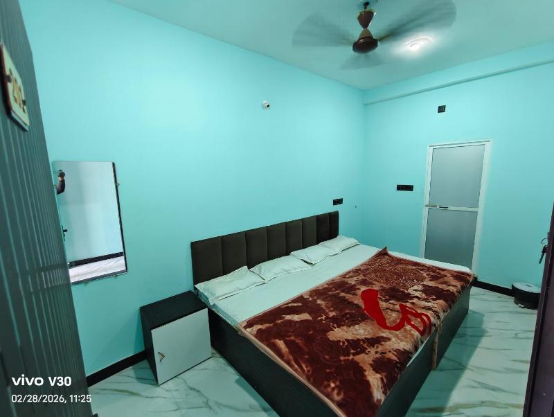Shiv palace guest House - image 2