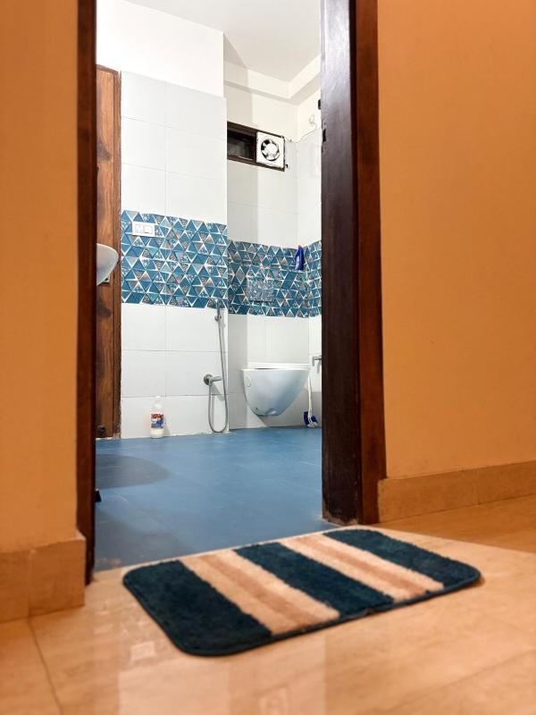 Entire Apartment in Upper Tapovan - image 10