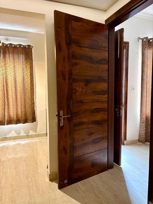 Entire Apartment in Upper Tapovan - image 2