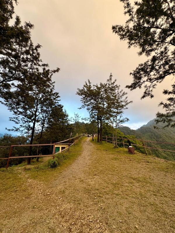 Retreat Stay AC 1BHK Walk to Ganga Upper Tapovan - image 16