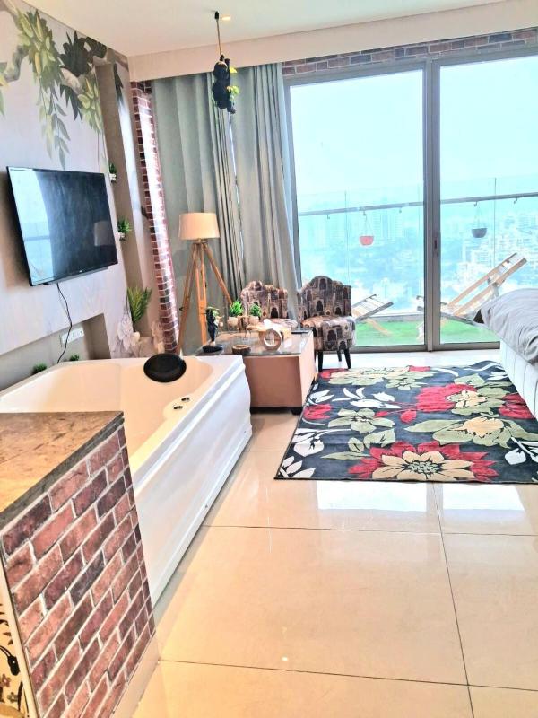 Nature Escape Jacuzzi Apartment - image 11