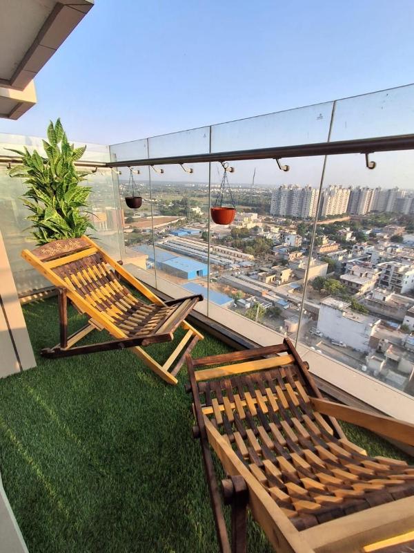 Nature Escape Jacuzzi Apartment - image 12