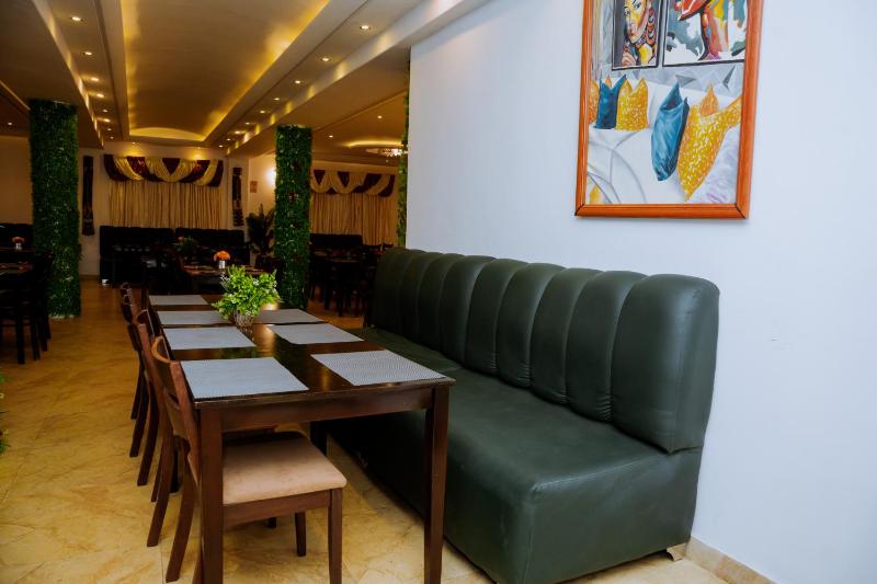 Sinkor Palace Hotel - image 9