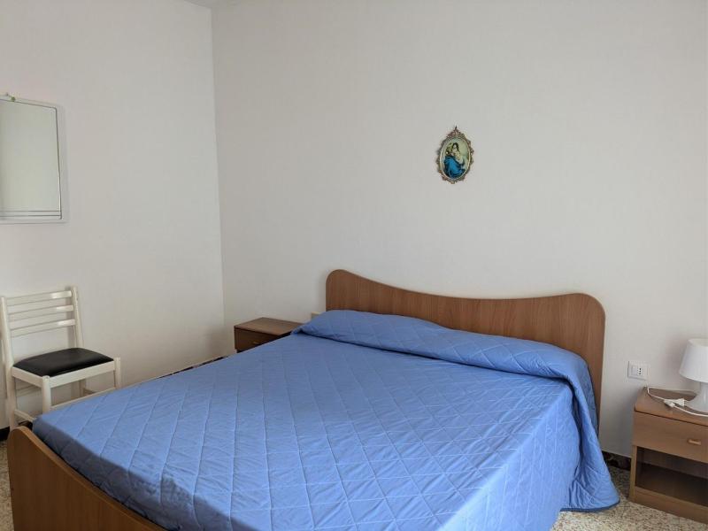 Charming property steps from Caorles center - image 11