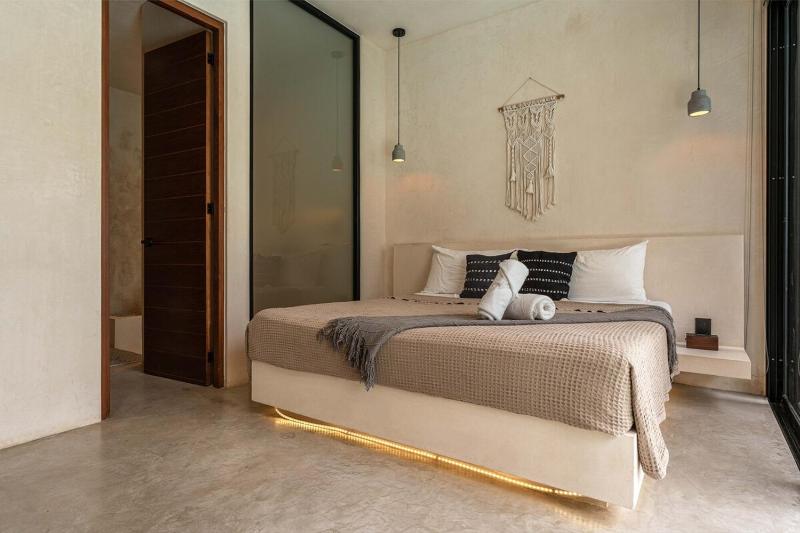 Boho Chic 5 BR Villa Private pool & Roof Bar - image 35