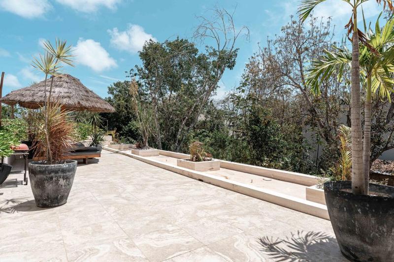 Boho Chic 5 BR Villa Private pool & Roof Bar - image 9