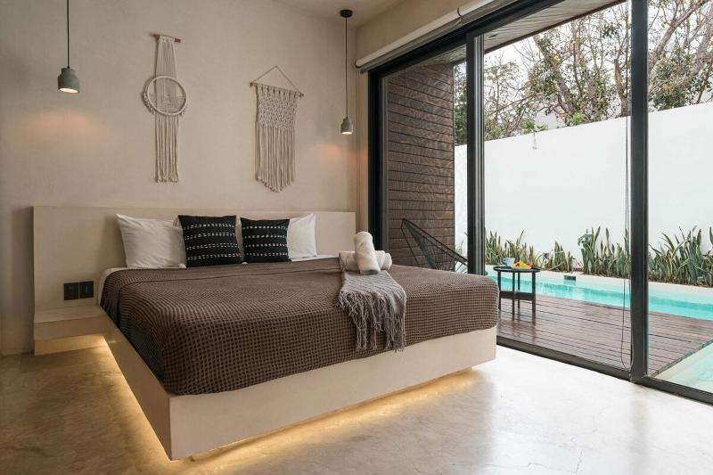 Boho Chic 5 BR Villa Private pool & Roof Bar - image 50