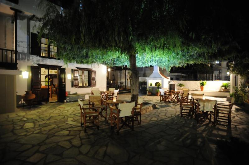 Elli Hotel - image 44