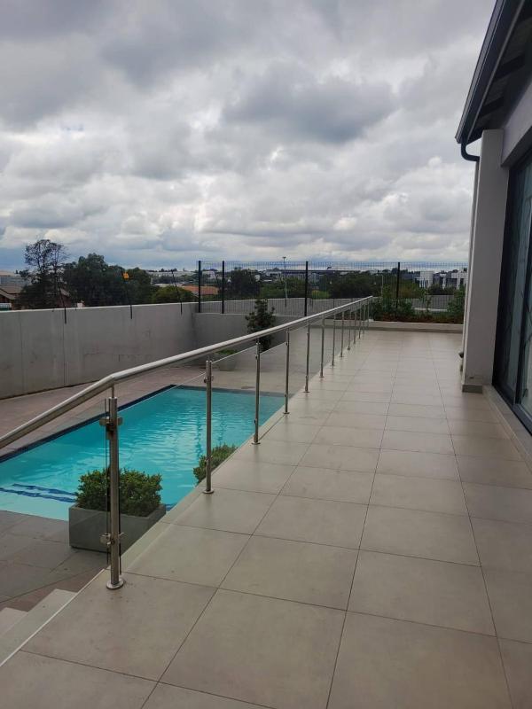 Cozy 1-Bed in Midrand - image 5