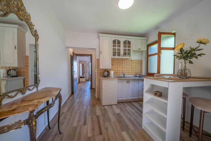 Apartments Nikčević - image 7