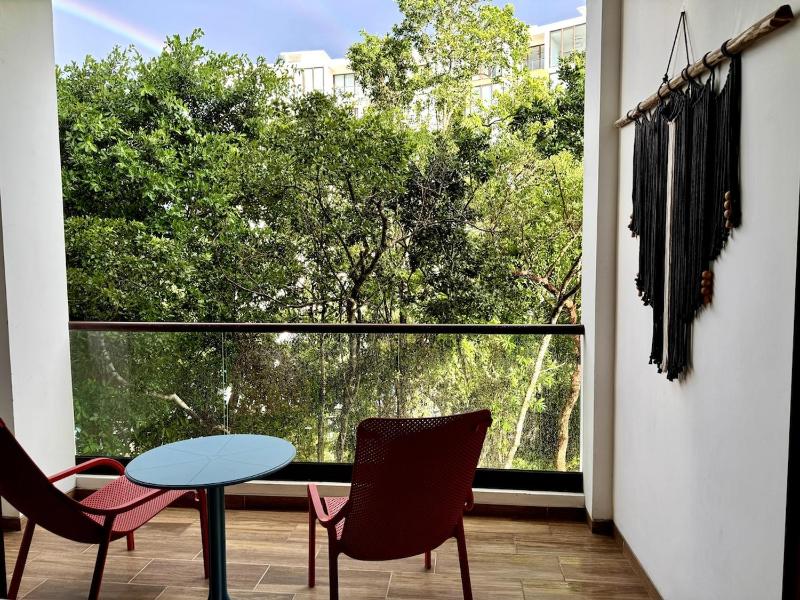 Luxury Oasis Condo Pools Rooftop & Paddle Tennis - image 27