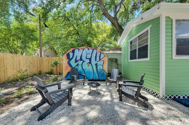 Mini Golf + Hammocks + Fire Pit - image 6
