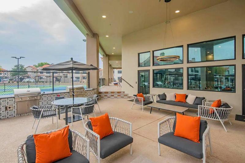 Golfers Desert Oasis Luxury Clubhosue Near TPC H2280 - image 7
