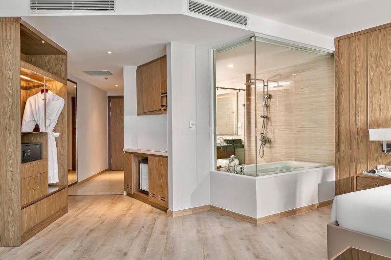 Harry Luxury Condotel Panorama - image 6