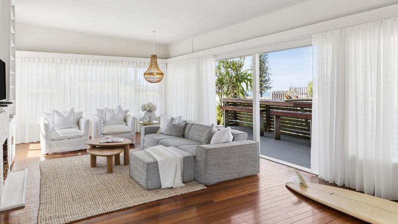 SUL Mare - Just Steps From Pippi Beach - Holiday Yamba - image 3
