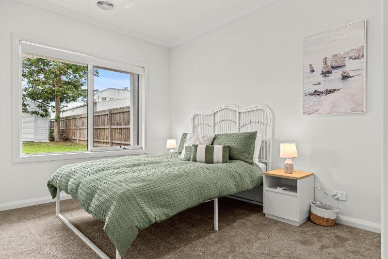 Luxury Beach House Cowes - image 9