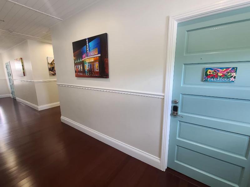 Four Suites on Duval Street w parking and pool - image 32