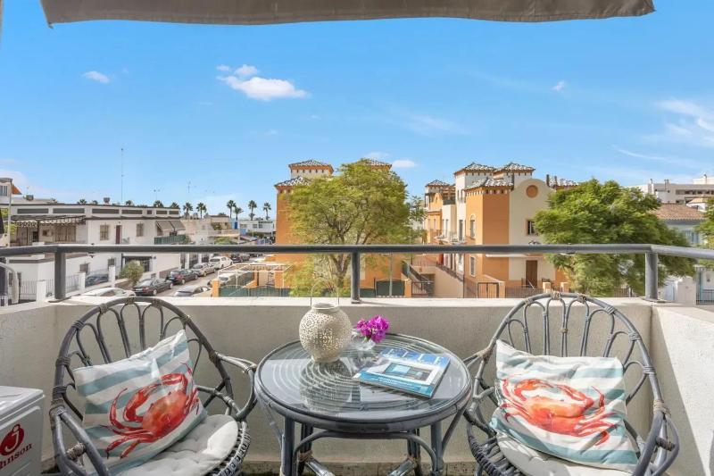 Spacious Apartment in Sanlúcar de Barrameda Sea View - image 1