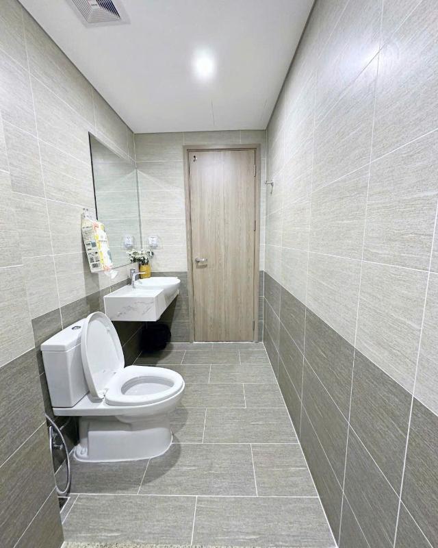 Vinhomes Grand Park 2BR Apartment Spacious Affordable Stay - image 4