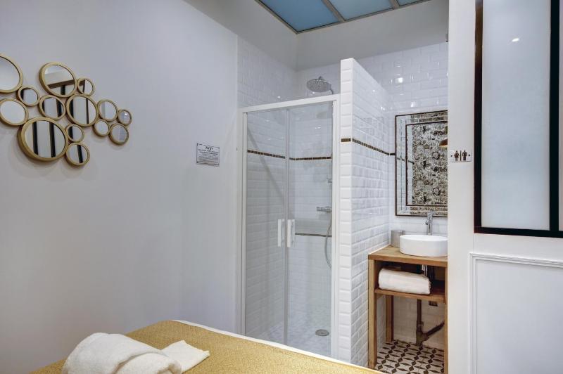 LE COCOON 29 by Cocoonr - image 9