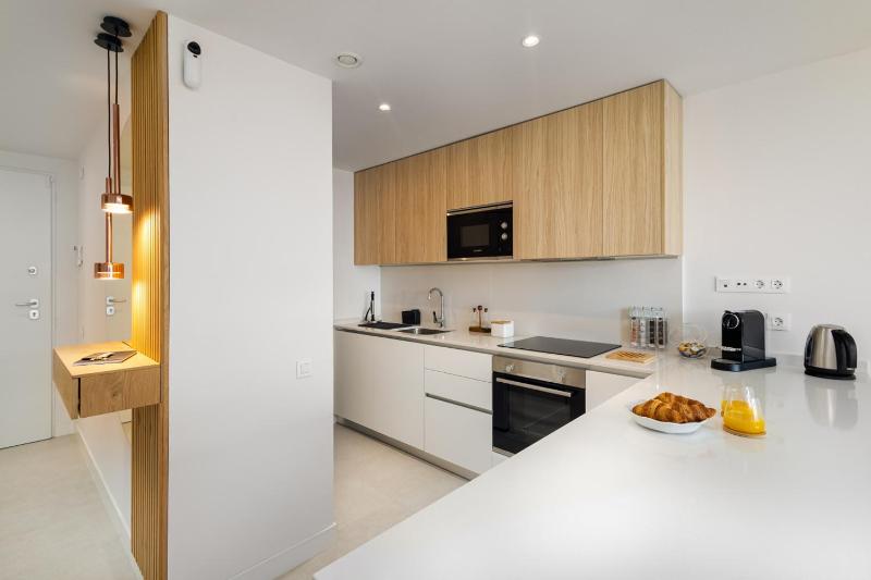 Apartment with Garden View - image 8