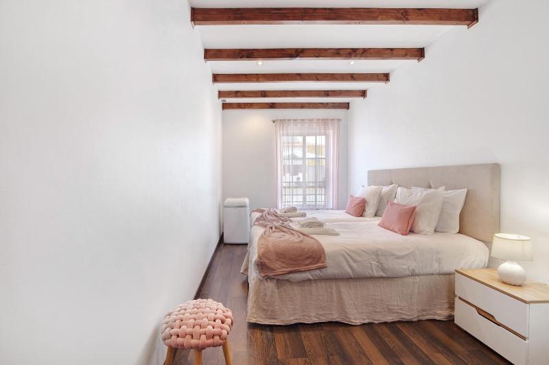 Flor de Sol House - image 4