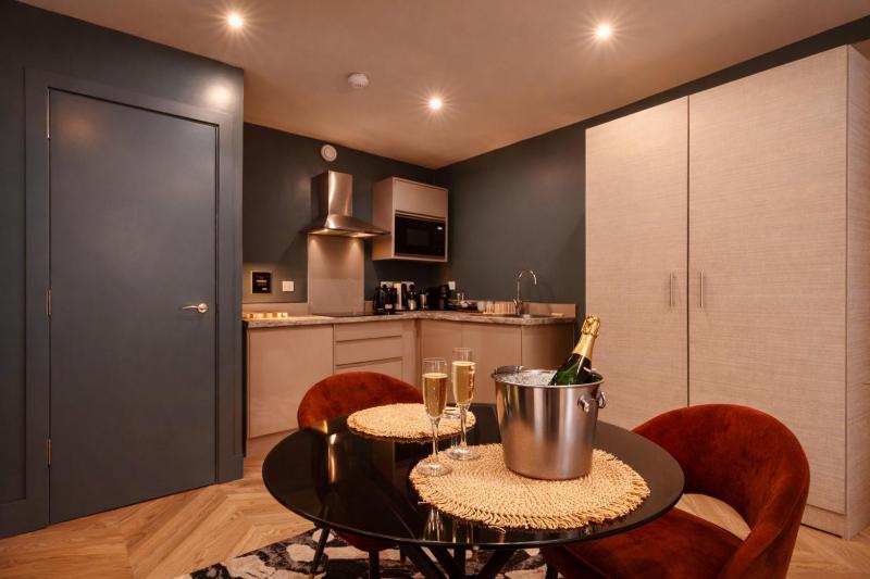 PrimeDeluxe Aparthotel - image 16