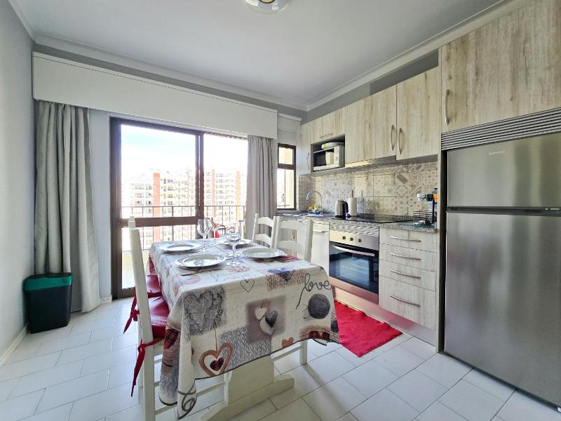 Apartment Praia Rocha Cinza - image 26