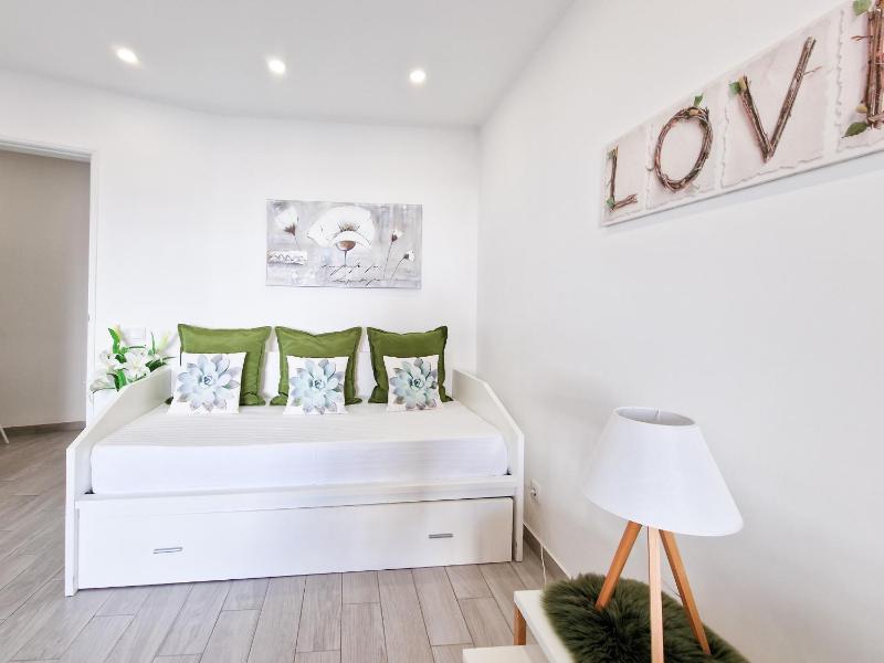 Apartment Praia Rocha Tropical - image 30