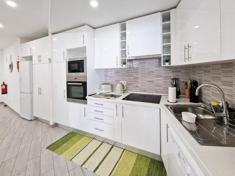 Apartment Praia Rocha Tropical - image 7