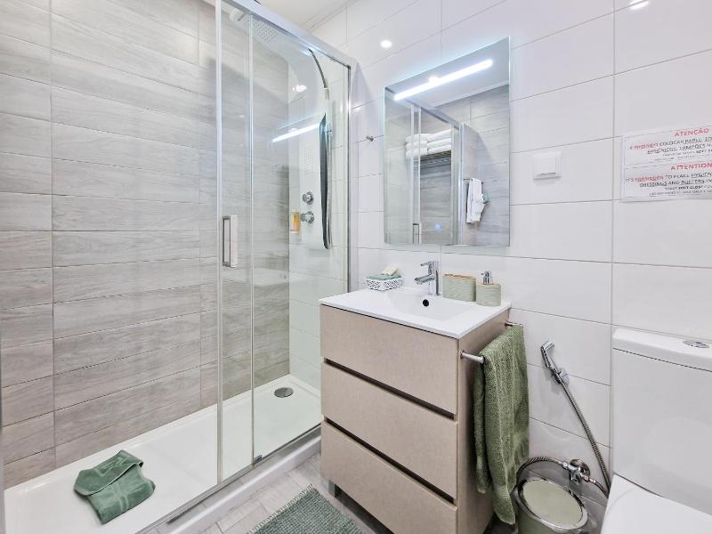 Apartment Praia Rocha Tropical - image 3
