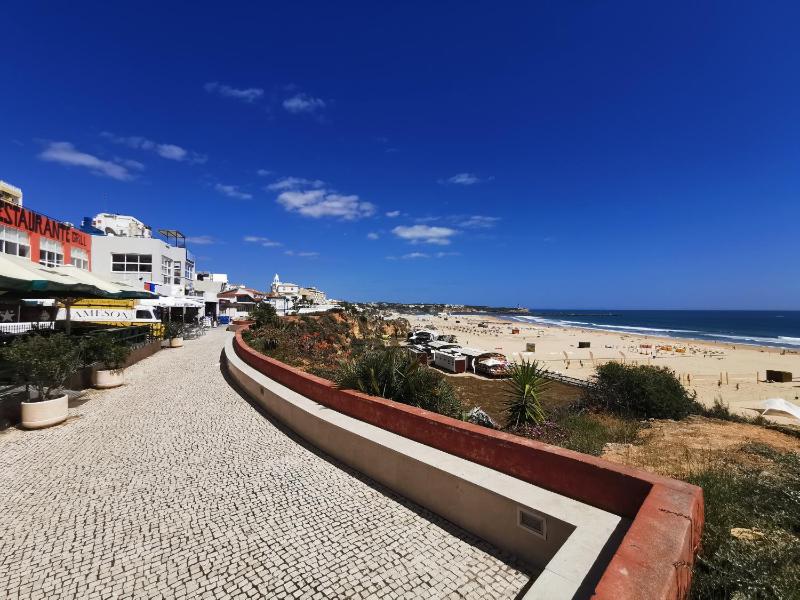 Apartment Praia Rocha Justar - image 4